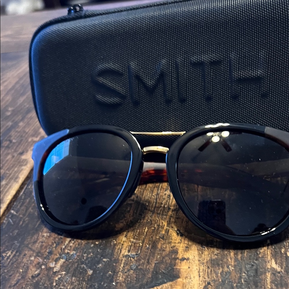 SMITH gloss black and matte tortoise